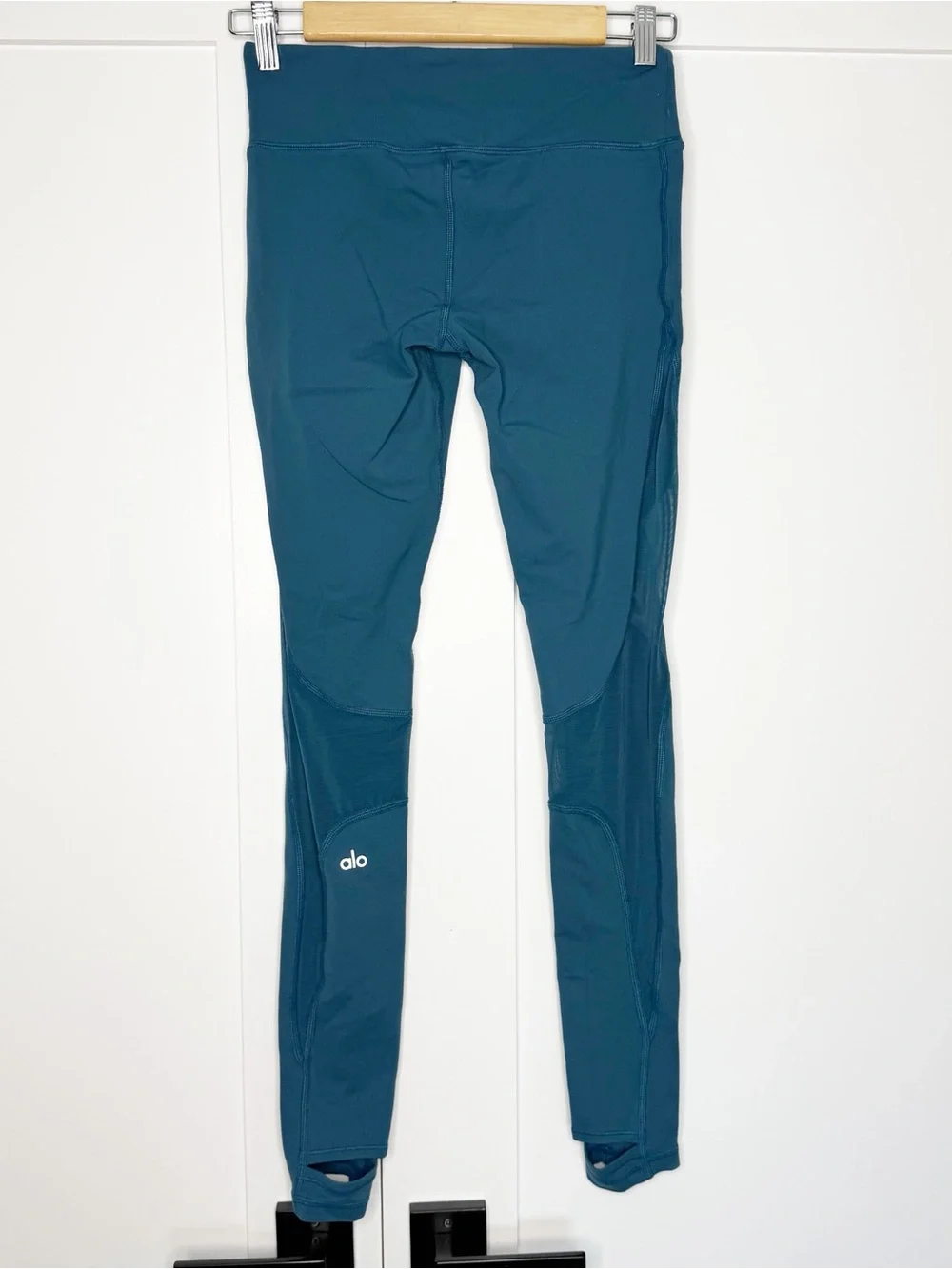 Alo Yoga Coast Leggings XS Teal stirrup mid rise athletic mesh workout gym yoga